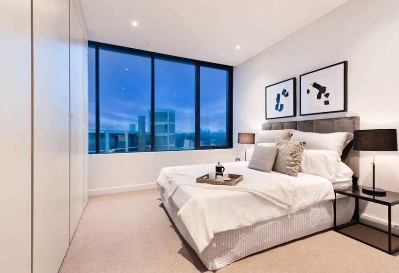 Brand New Lux Water View 3bd With Parking