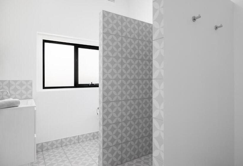 Deco Beach Luxury Apartments