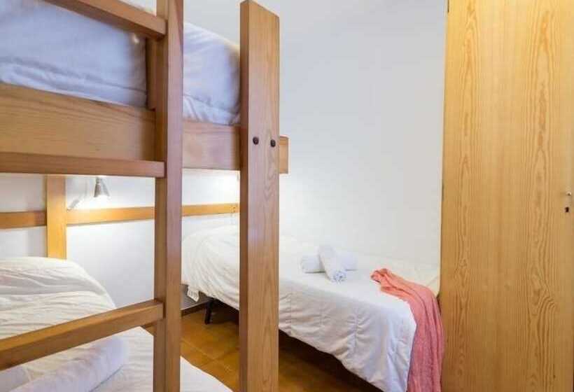 Family Flat With Parking Near Beach