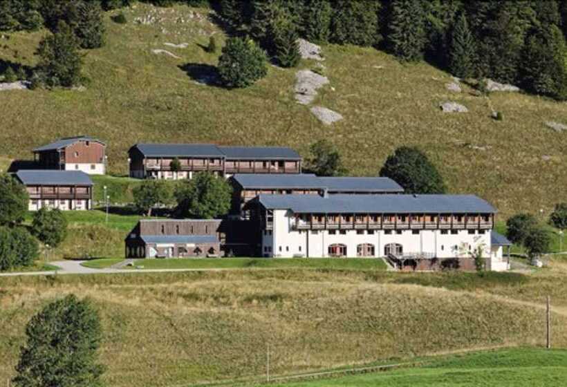 בית מלון כפרי Club Le Risoux