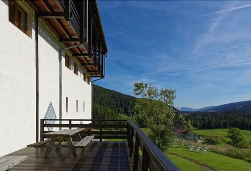 בית מלון כפרי Club Le Risoux