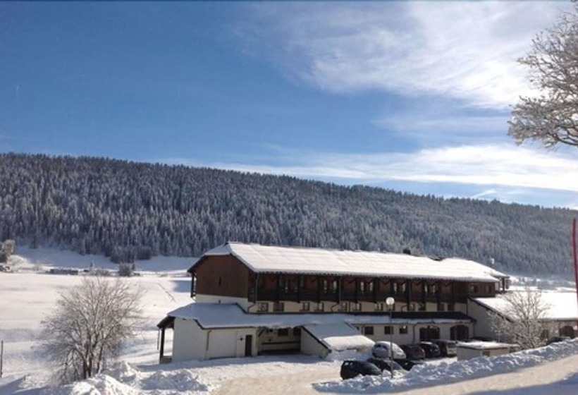 בית מלון כפרי Club Le Risoux