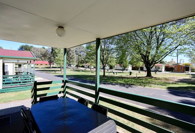 בית מלון כפרי Jenolan Holiday Park Oberon