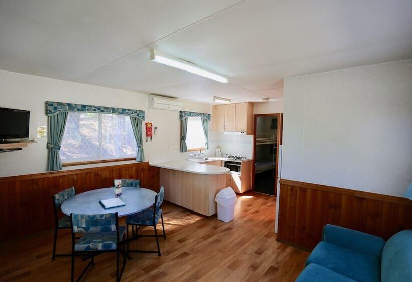 בית מלון כפרי Jenolan Holiday Park Oberon