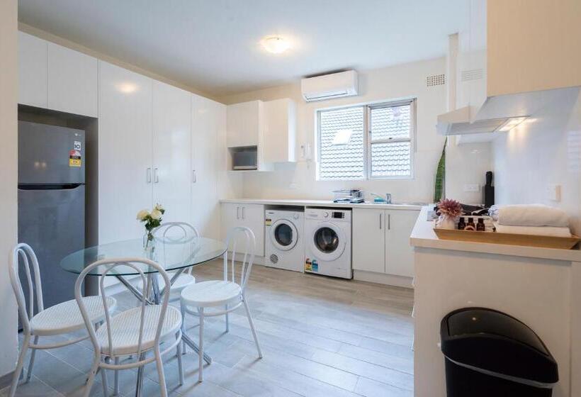 Lotus Stay Manly   Apartment 29b
