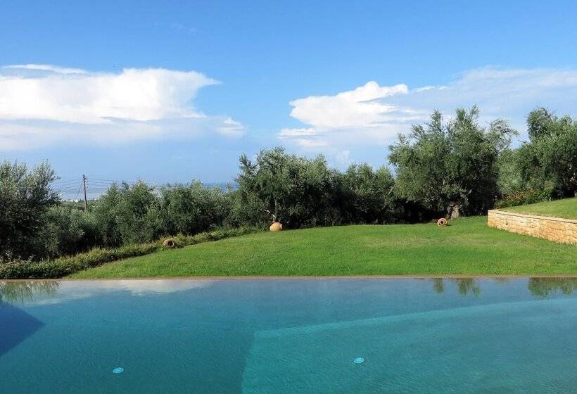 Luxurious Sea & Olive Private Villa   Pool