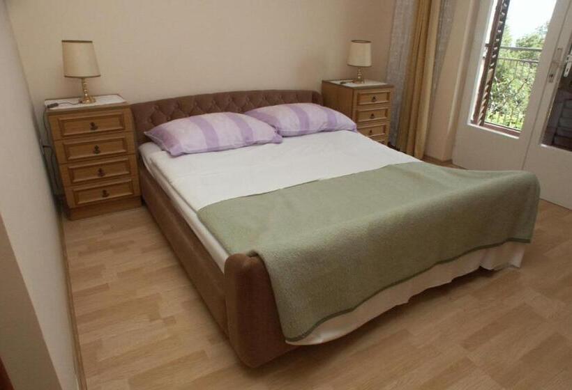 پانسیون Apartments & Rooms Ribarić