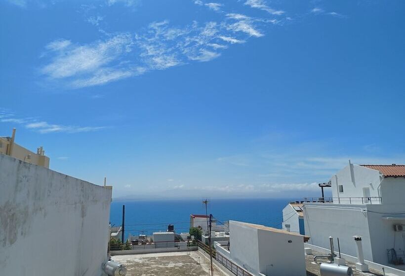 Пансион Lefteri S Rooms