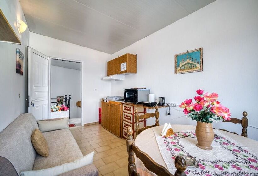 Пансион Lefteri S Rooms