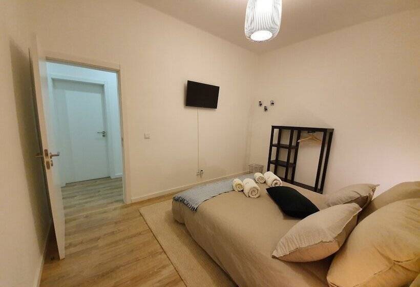 Pensione Lisbon Chile Out Rooms By Host Point