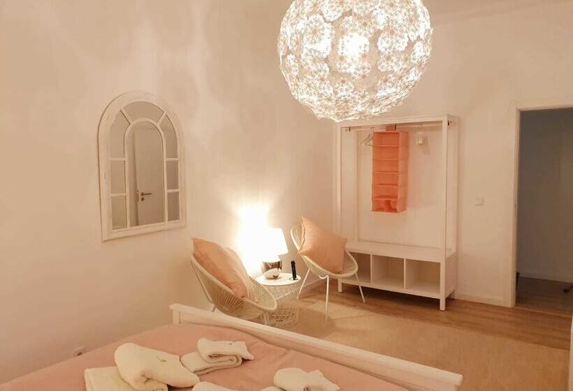 Pensione Lisbon Chile Out Rooms By Host Point