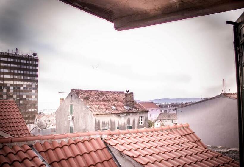 Rosmarinus Rubic Studio