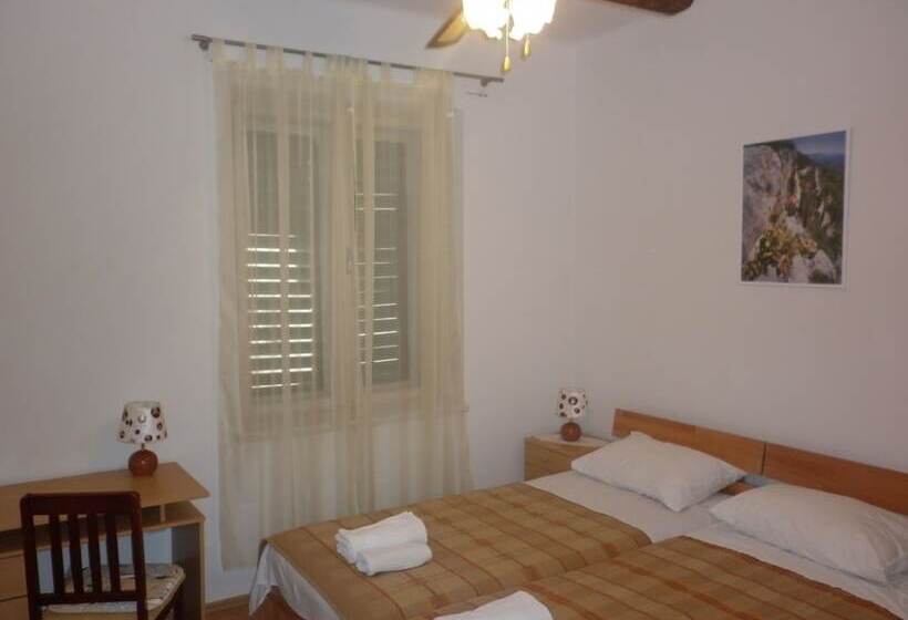 Rosmarinus Rubic Studio