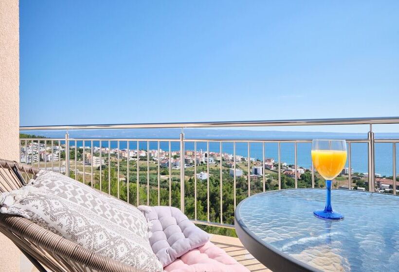 Seaview Apartment Kia By Litto