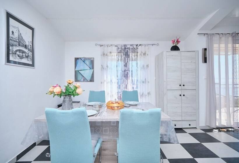 Seaview Apartment Kia By Litto