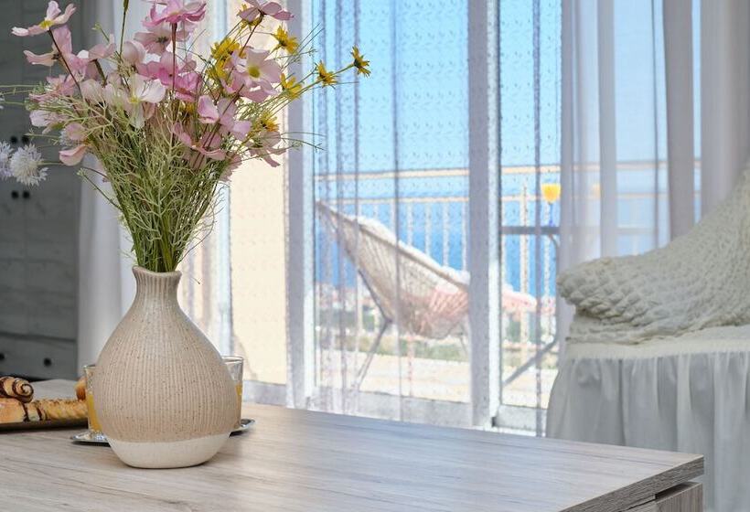 Seaview Apartment Kia By Litto