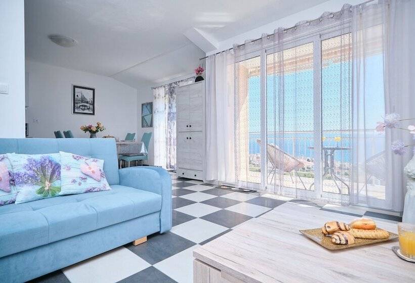 Seaview Apartment Kia By Litto