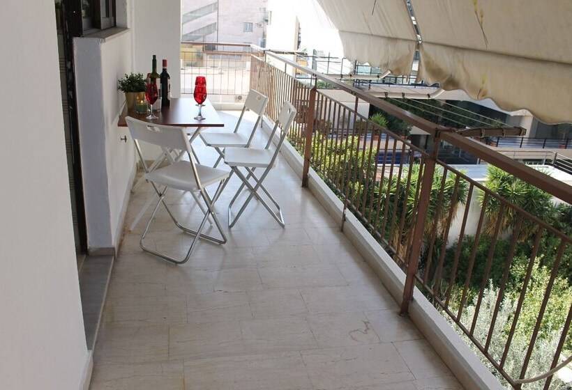 Spacy Stay Central Athinian Apartment