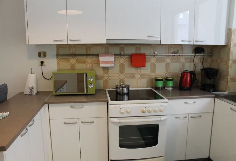 Spacy Stay Central Athinian Apartment