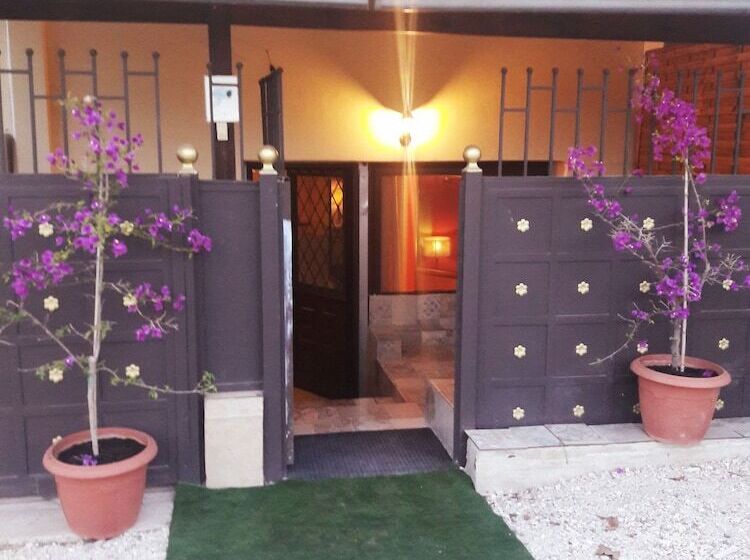 The Golden Brown Luxury Guesthouse