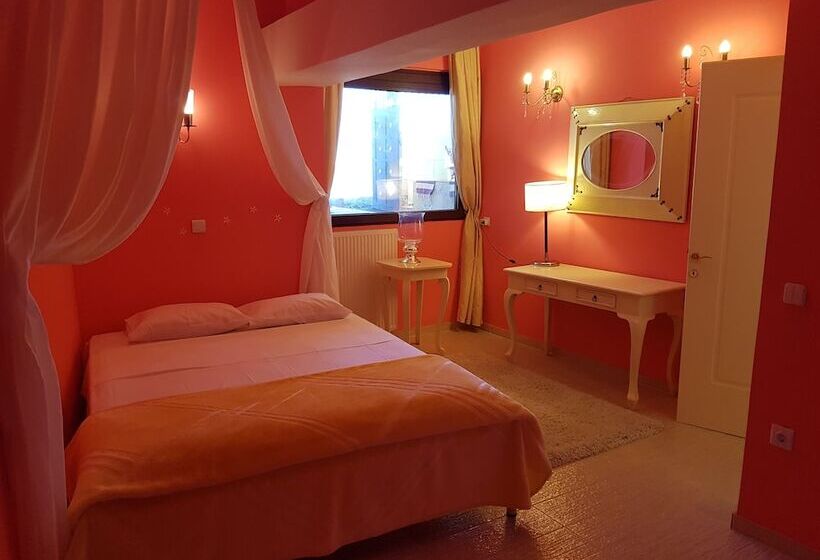 The Golden Brown Luxury Guesthouse