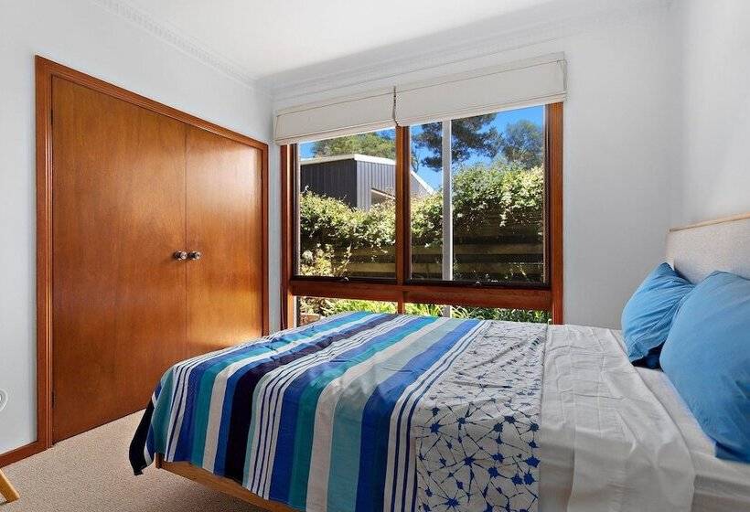 1 Gordon   Kenros Beach House