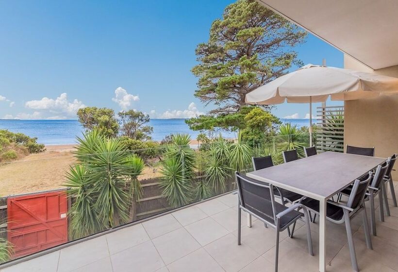 9 Charmandene Court, Cowes