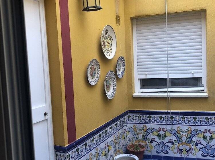 Apartamento En Pleno Centro De Marchena