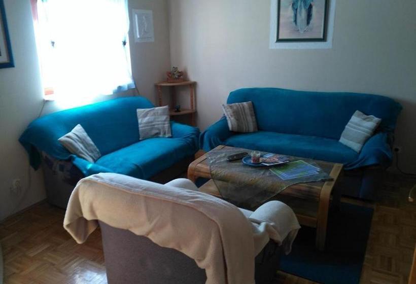 Apartments By The Sea Mastrinka, Ciovo   15226