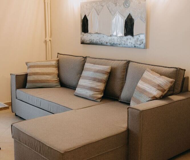 Best House, Central Luxury Apartment, Agiou Nikolaou, Patra