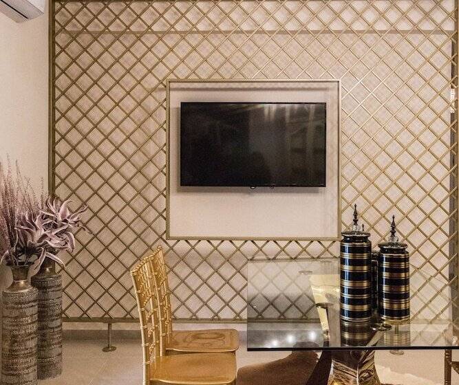 Gold Residences   Free Parking