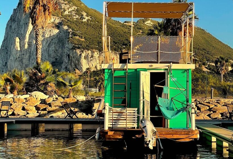 هتل Boat Haus Mediterranean Experience Alcaidesa  La Linea
