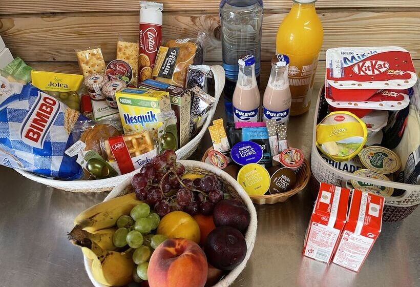 هتل Boat Haus Mediterranean Experience Alcaidesa  La Linea