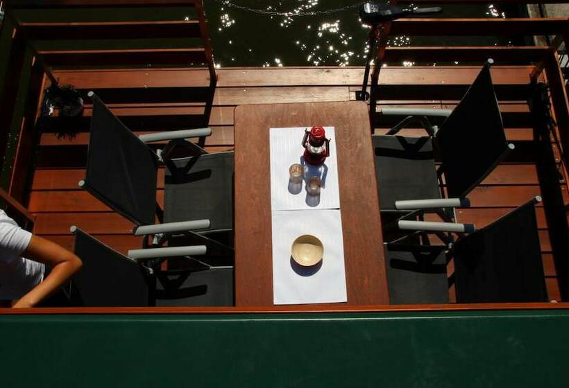 酒店 Hausboot Radewege Am Beetzsee