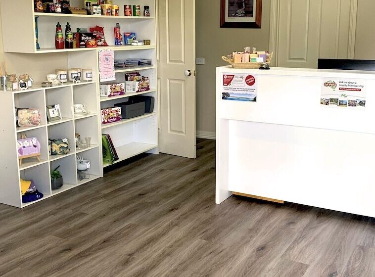 בית מלון כפרי Holbrook Motor Village