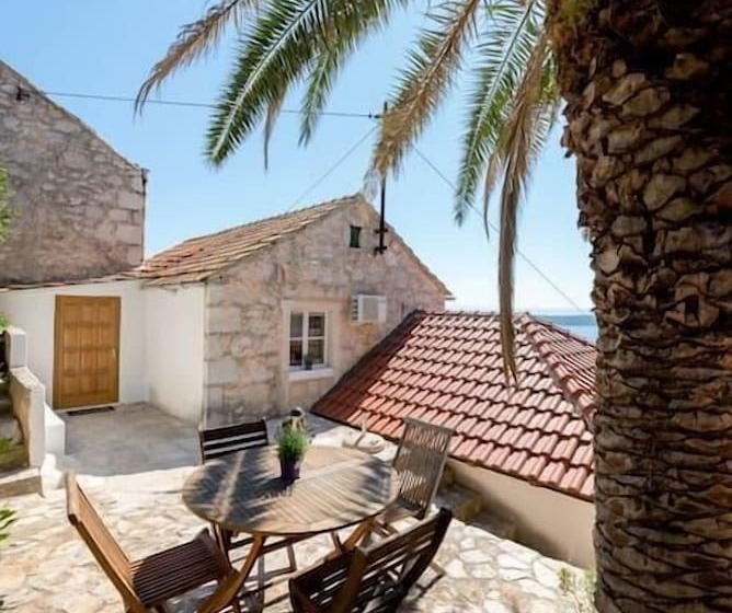 Luxury Apartment Ladovina