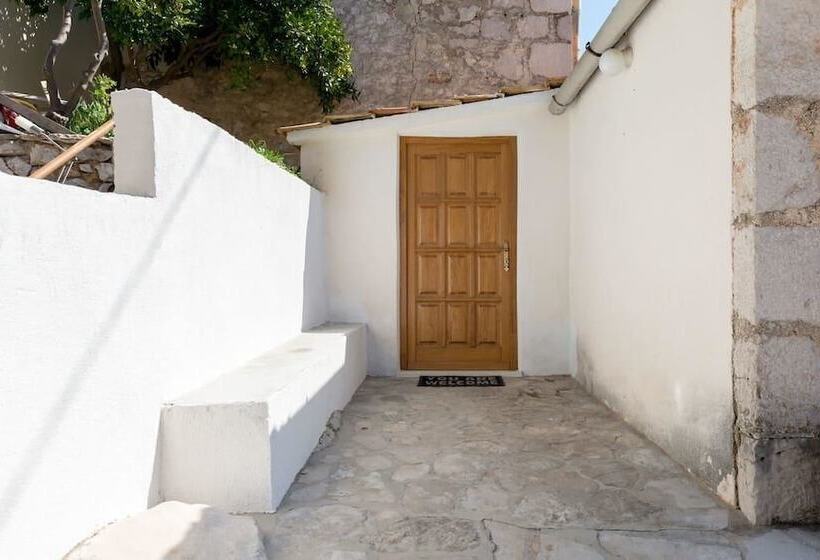 Luxury Apartment Ladovina