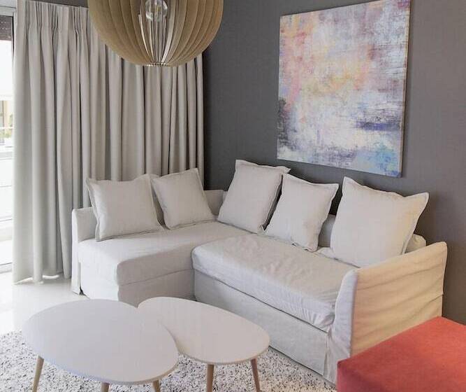 Penelope S Luxury Apartment