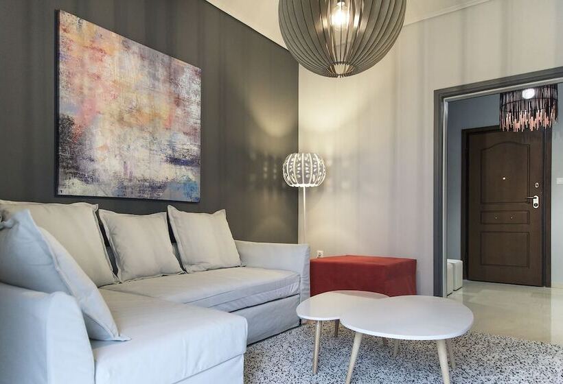 Penelope S Luxury Apartment