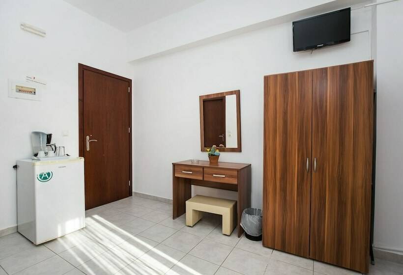 פנסיון En Plo Rooms