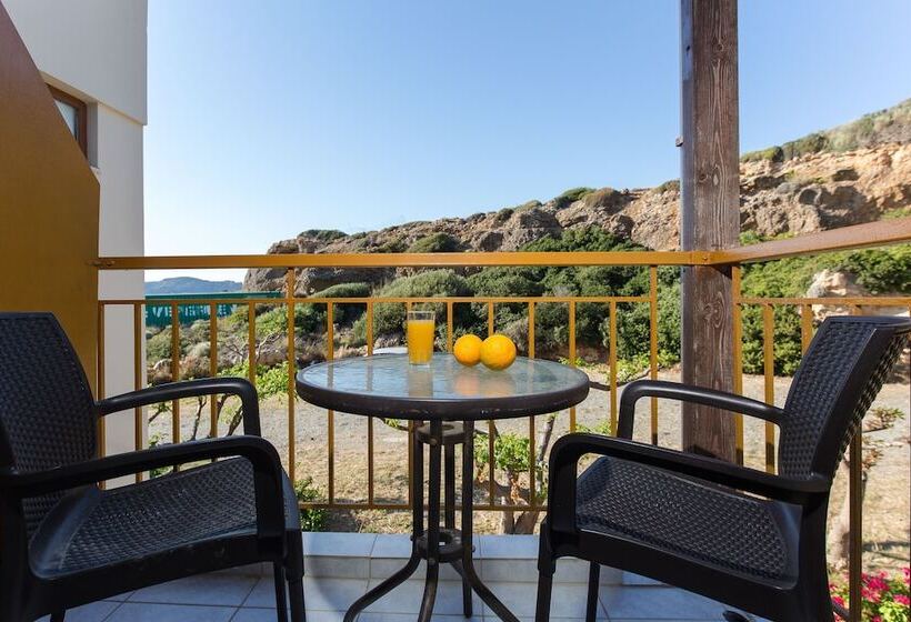 פנסיון En Plo Rooms