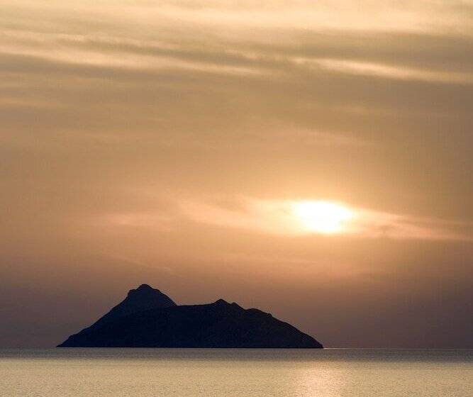 Rodanthi Hospitality