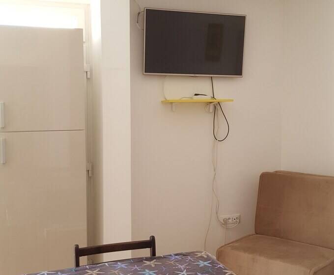 Studio Apartment Giro