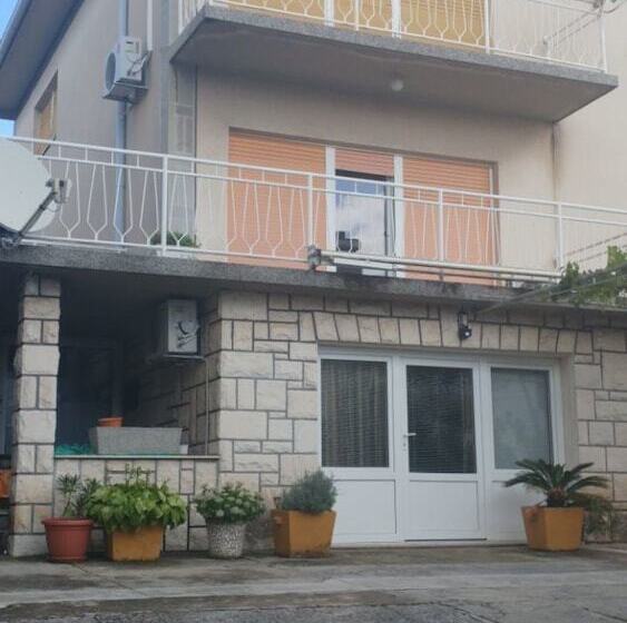 V&a Vacation Apartment