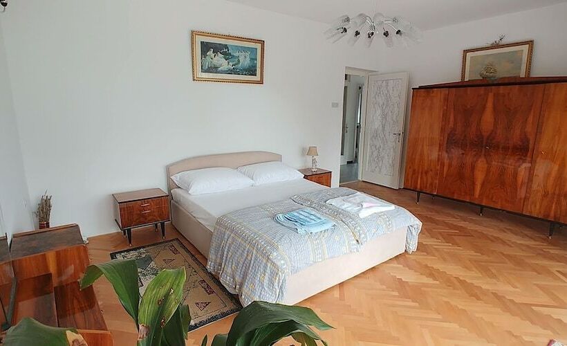 V&a Vacation Apartment