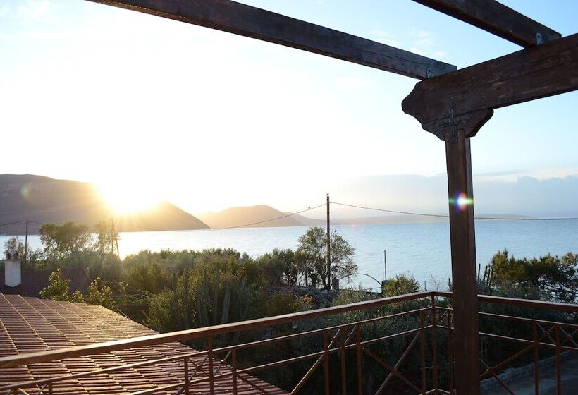 Villa Bella Loukisia