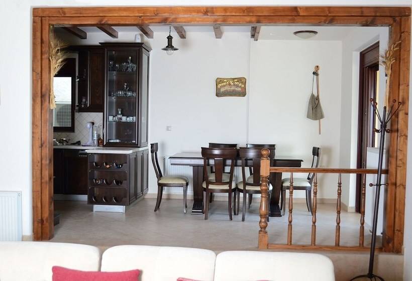 Villa Bella Loukisia