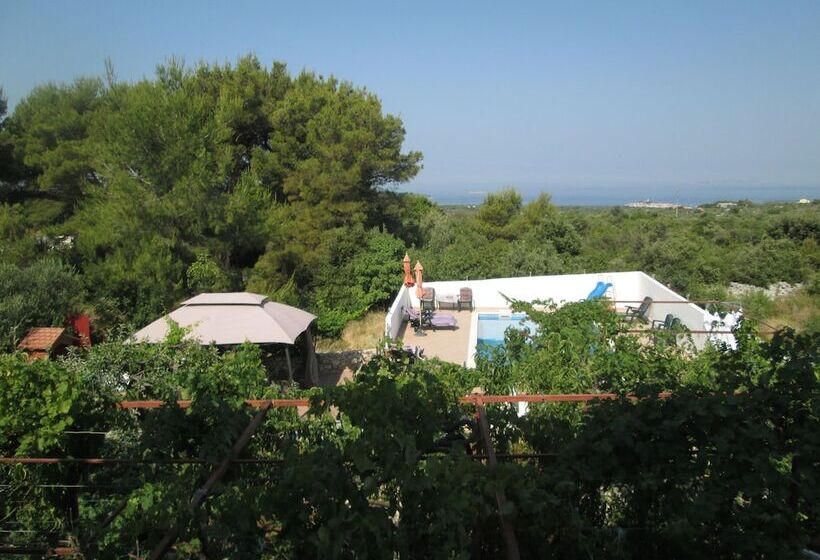 Apartments Villa Velin