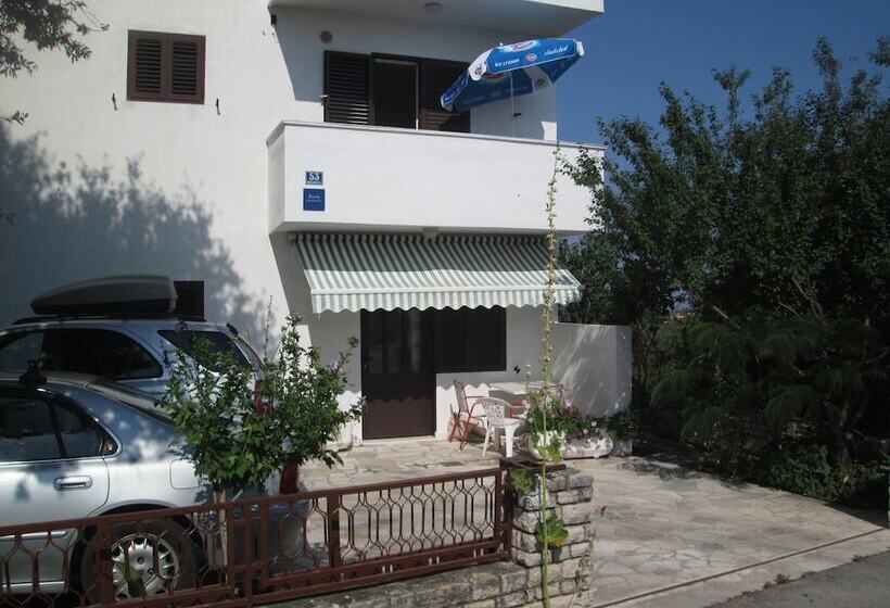 Apartments Villa Velin