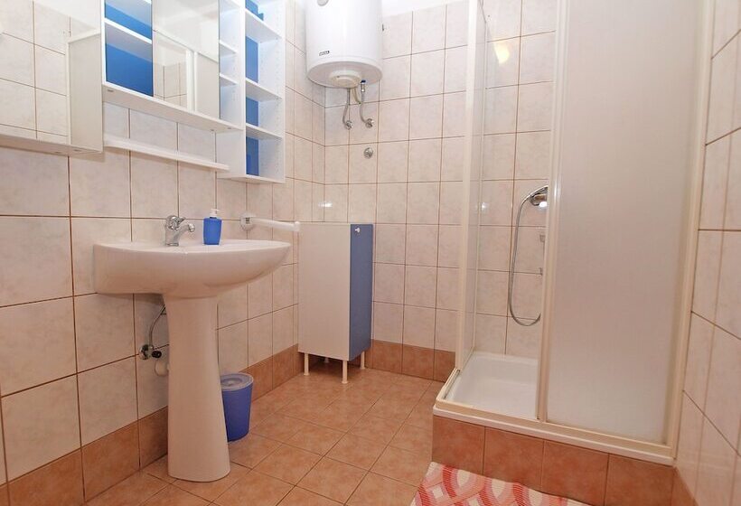 Apartments Dvorine 1210